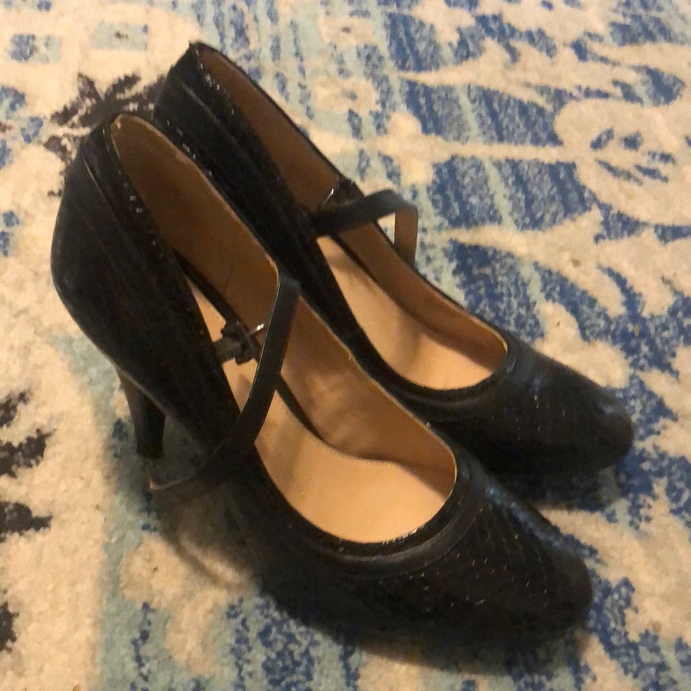 Black croc Gianni Bini heels size 8.5.